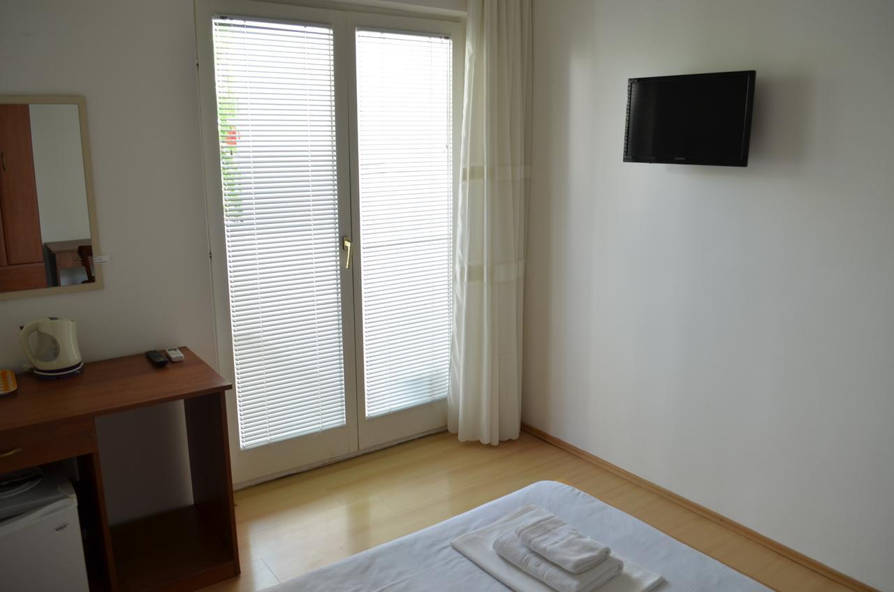 Amarillo Apartments Budva Exterior photo